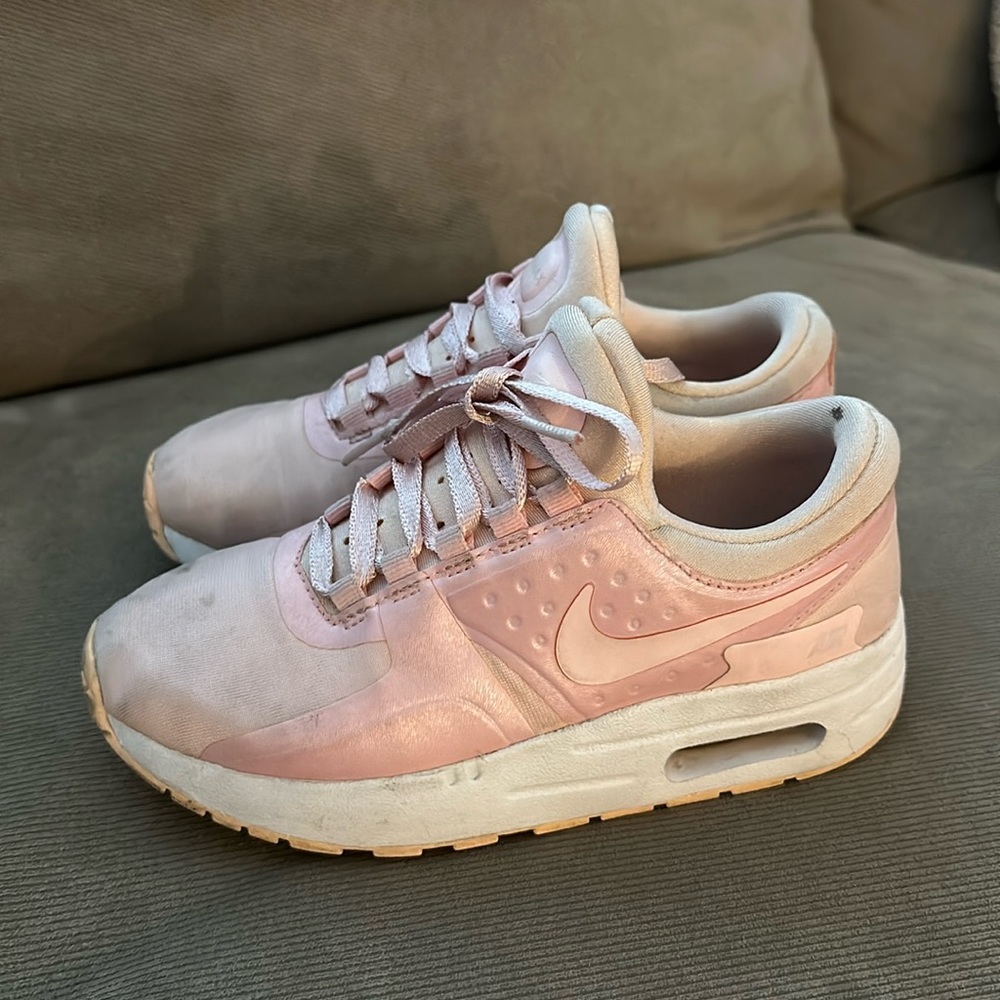 Light Pink Air Max